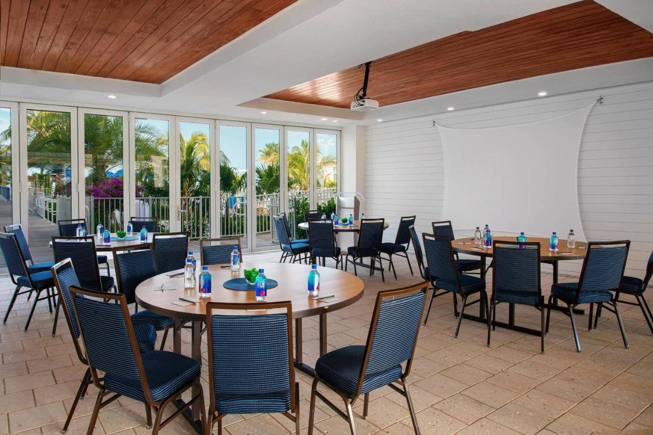 Courtyard By Marriott Faro Blanco Resort Marathon Esterno foto