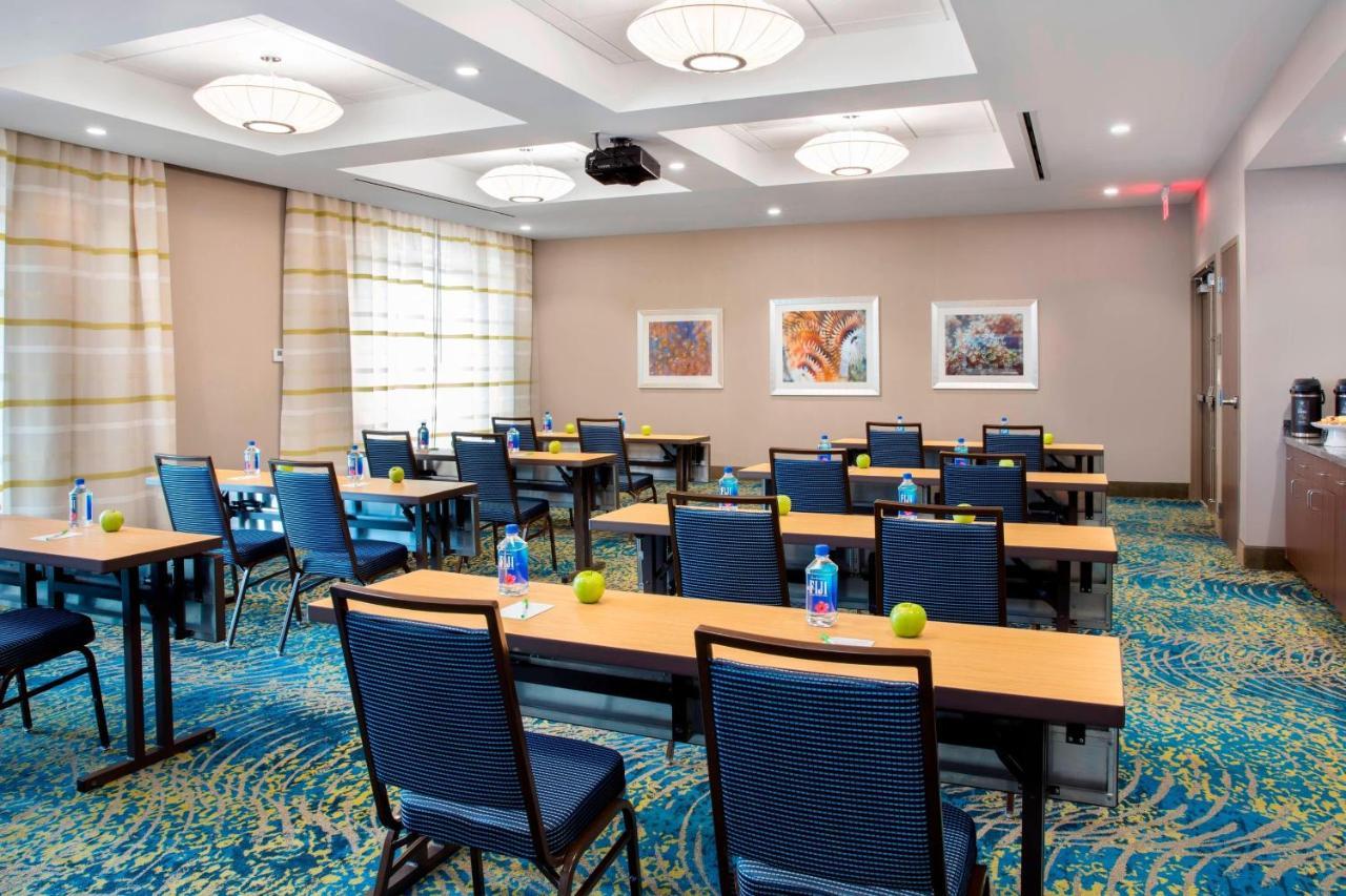 Courtyard By Marriott Faro Blanco Resort Marathon Esterno foto