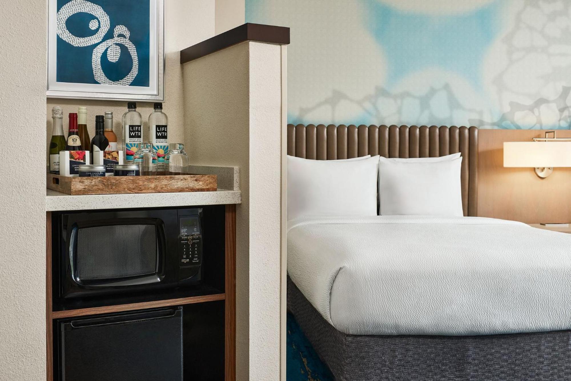 Courtyard By Marriott Faro Blanco Resort Marathon Esterno foto
